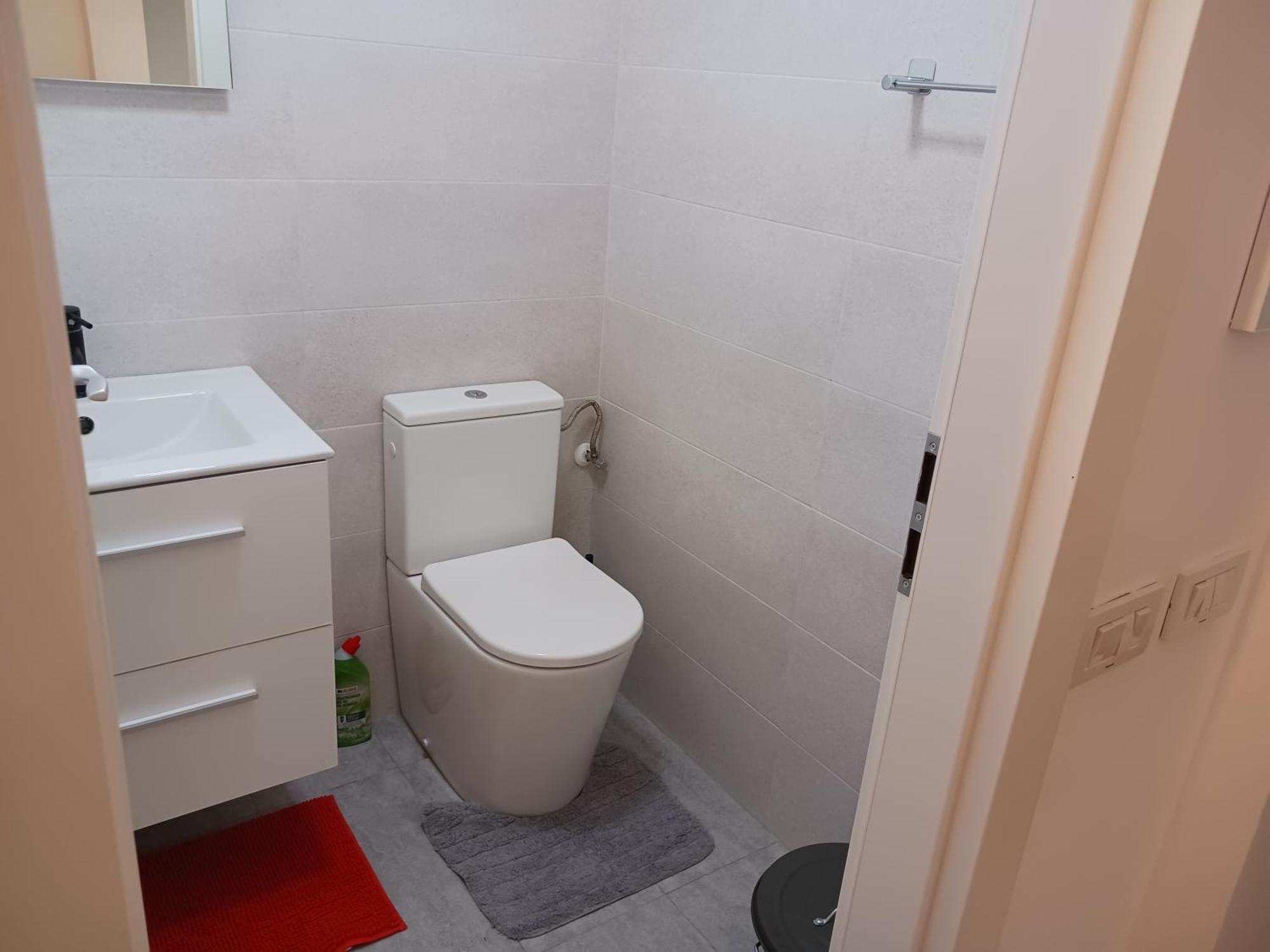Myky Mouse Nu Primesc Santieristi Si Petrecareti Apartman Bukarest Kültér fotó